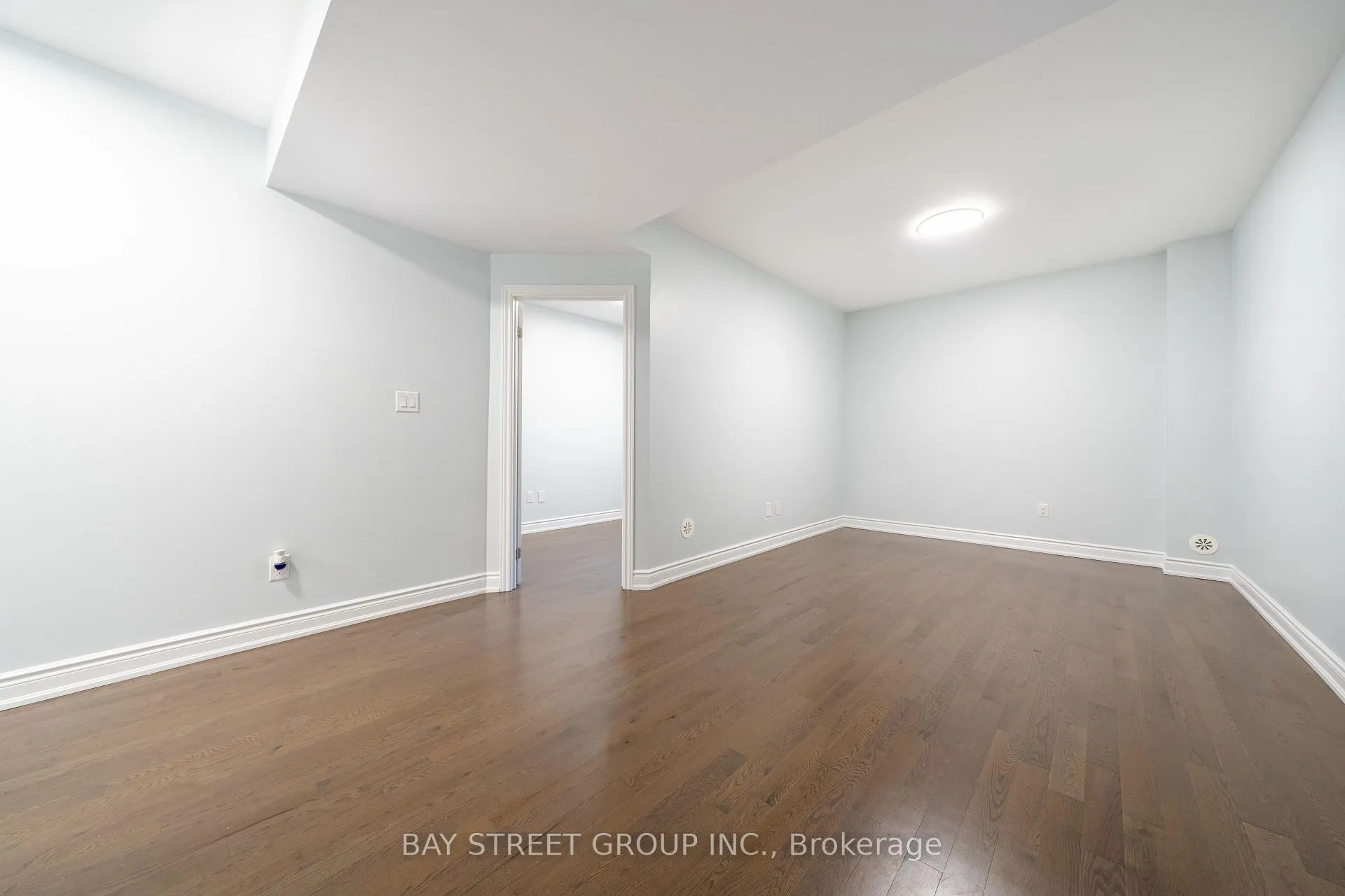 Photo 38 of 122 Lichfield Road, Markham, Unionville — HOMEH