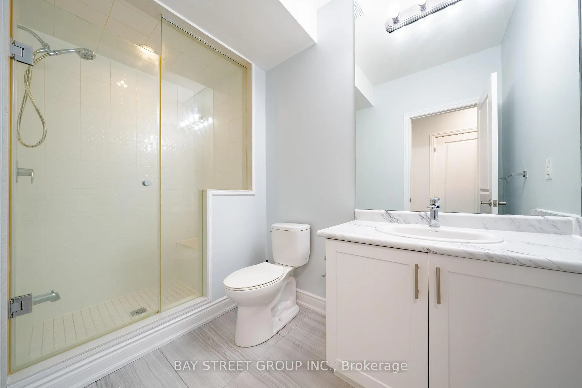 Photo 40 of 122 Lichfield Road, Markham, Unionville — HOMEH