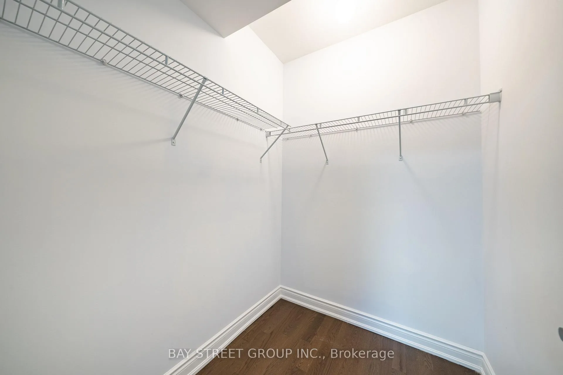 Photo 41 of 122 Lichfield Road, Markham, Unionville — HOMEH