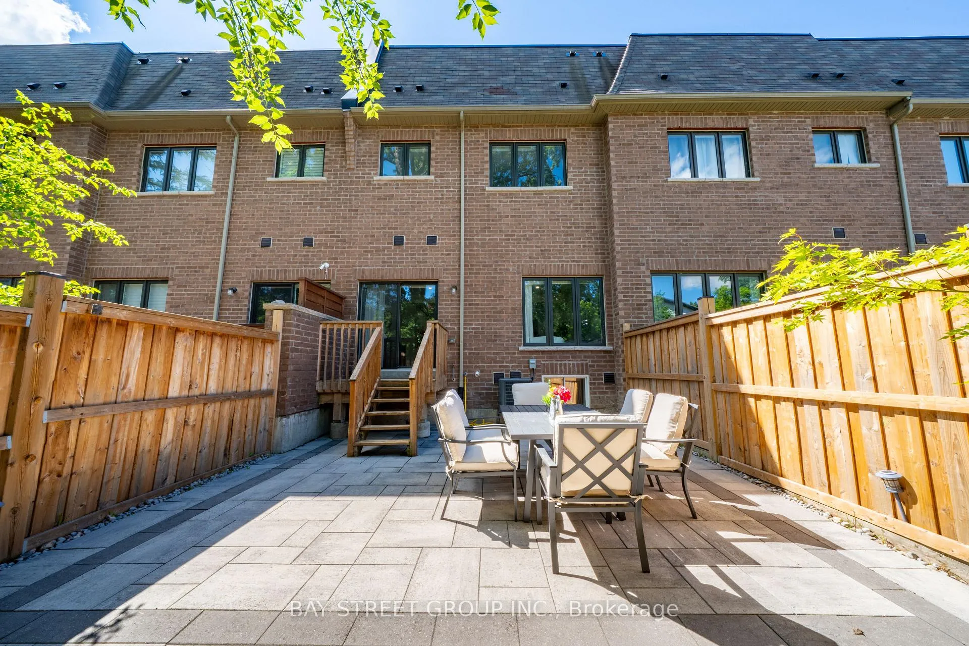 Photo 42 of 122 Lichfield Road, Markham, Unionville — HOMEH