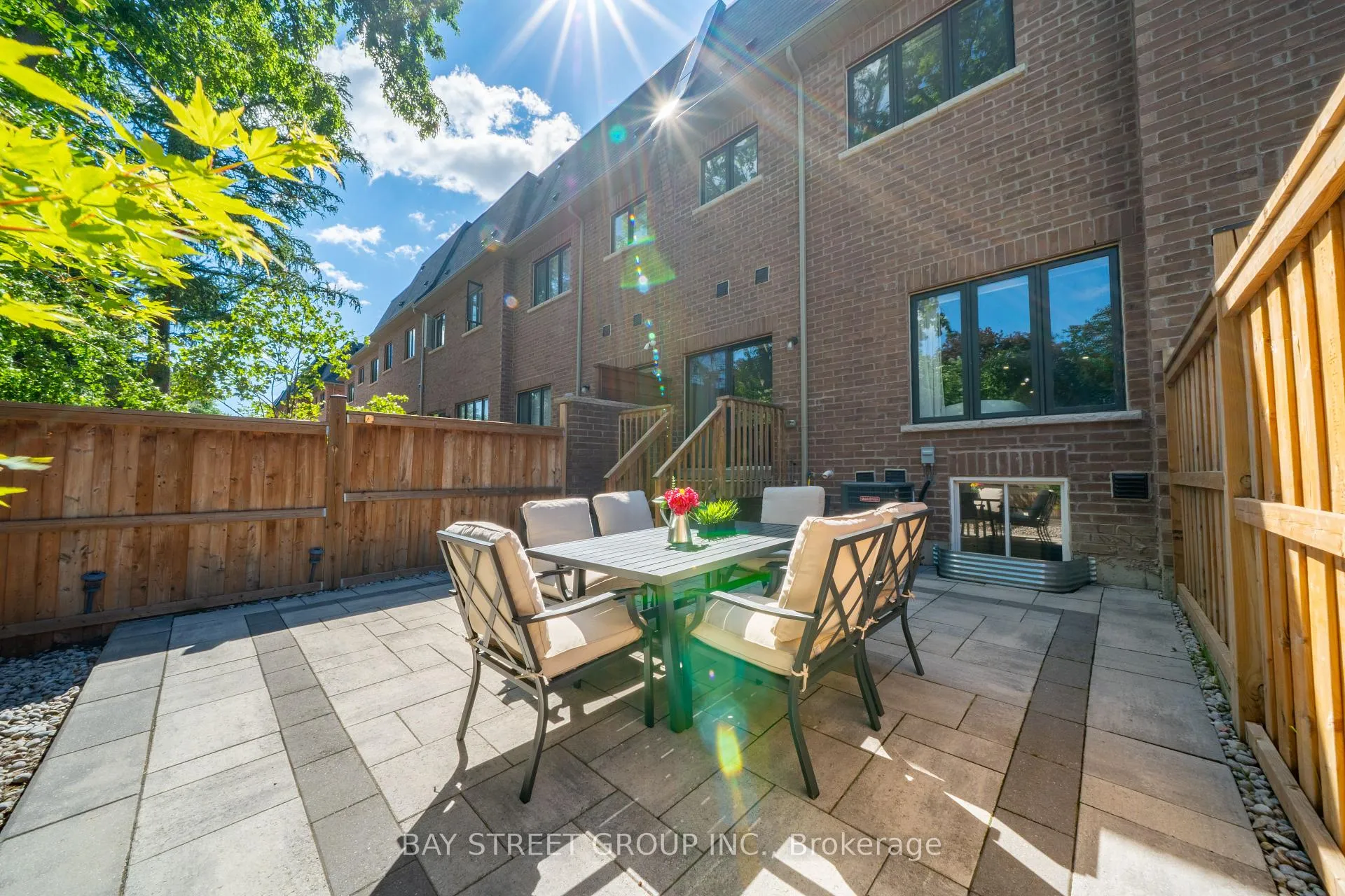 Photo 44 of 122 Lichfield Road, Markham, Unionville — HOMEH