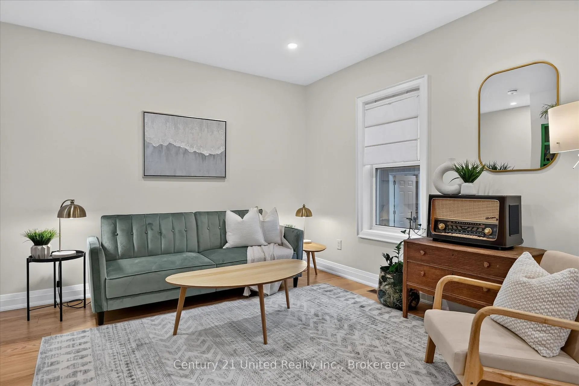 Photo 10 of 217 Euclid Avenue, Peterborough, Ashburnham Ward 4 — HOMEH
