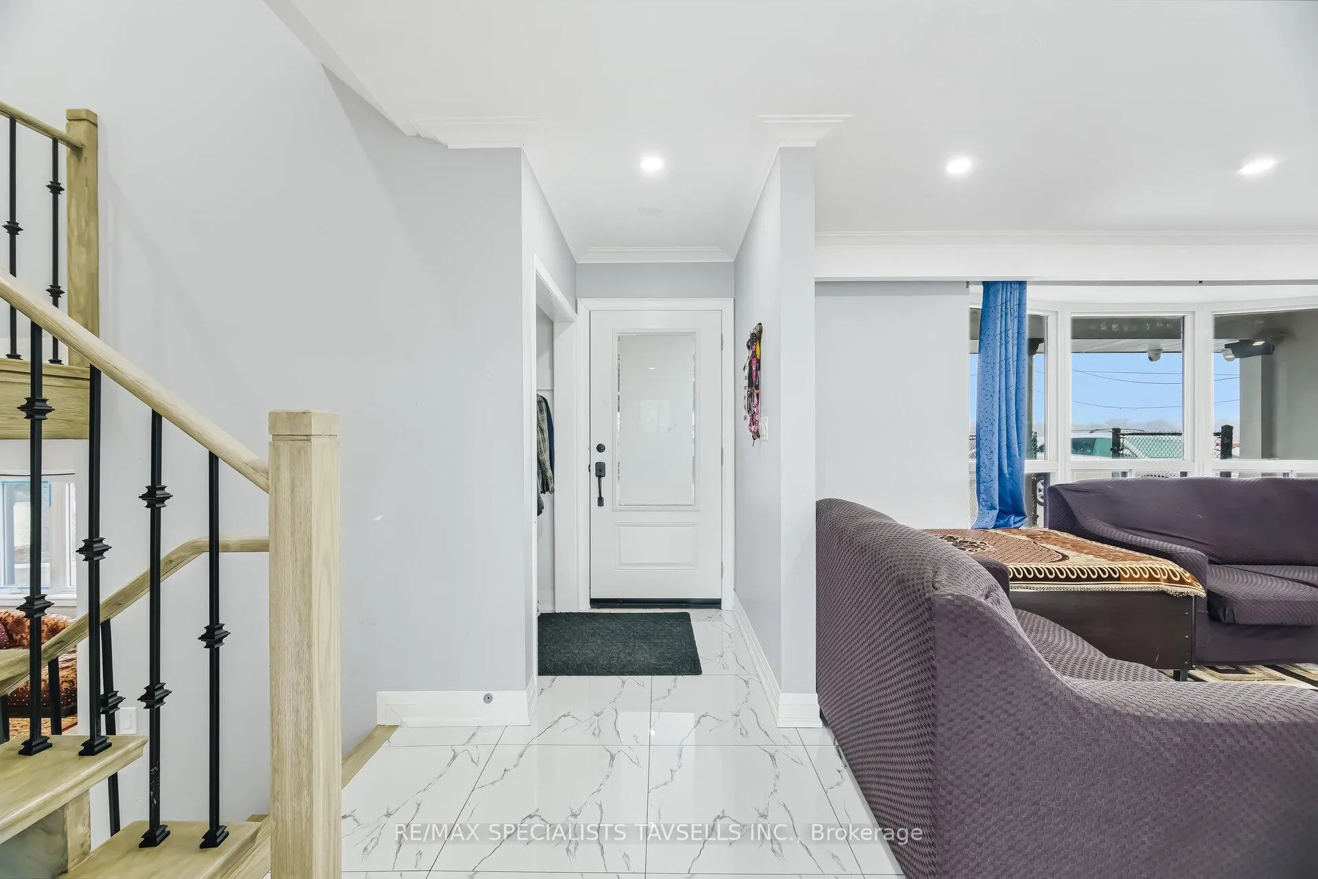 Photo 12 of 11075 Clarkway Drive, Brampton, Highway 427 — HOMEH