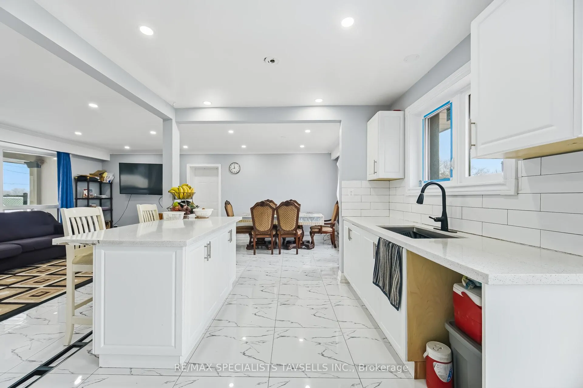 Photo 16 of 11075 Clarkway Drive, Brampton, Highway 427 — HOMEH