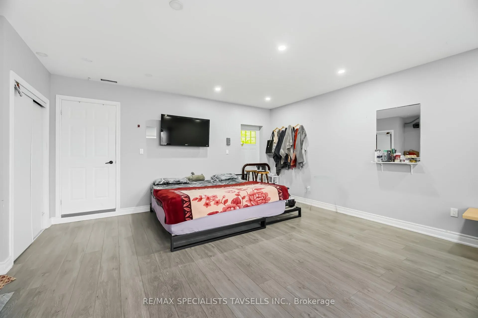 Photo 23 of 11075 Clarkway Drive, Brampton, Highway 427 — HOMEH