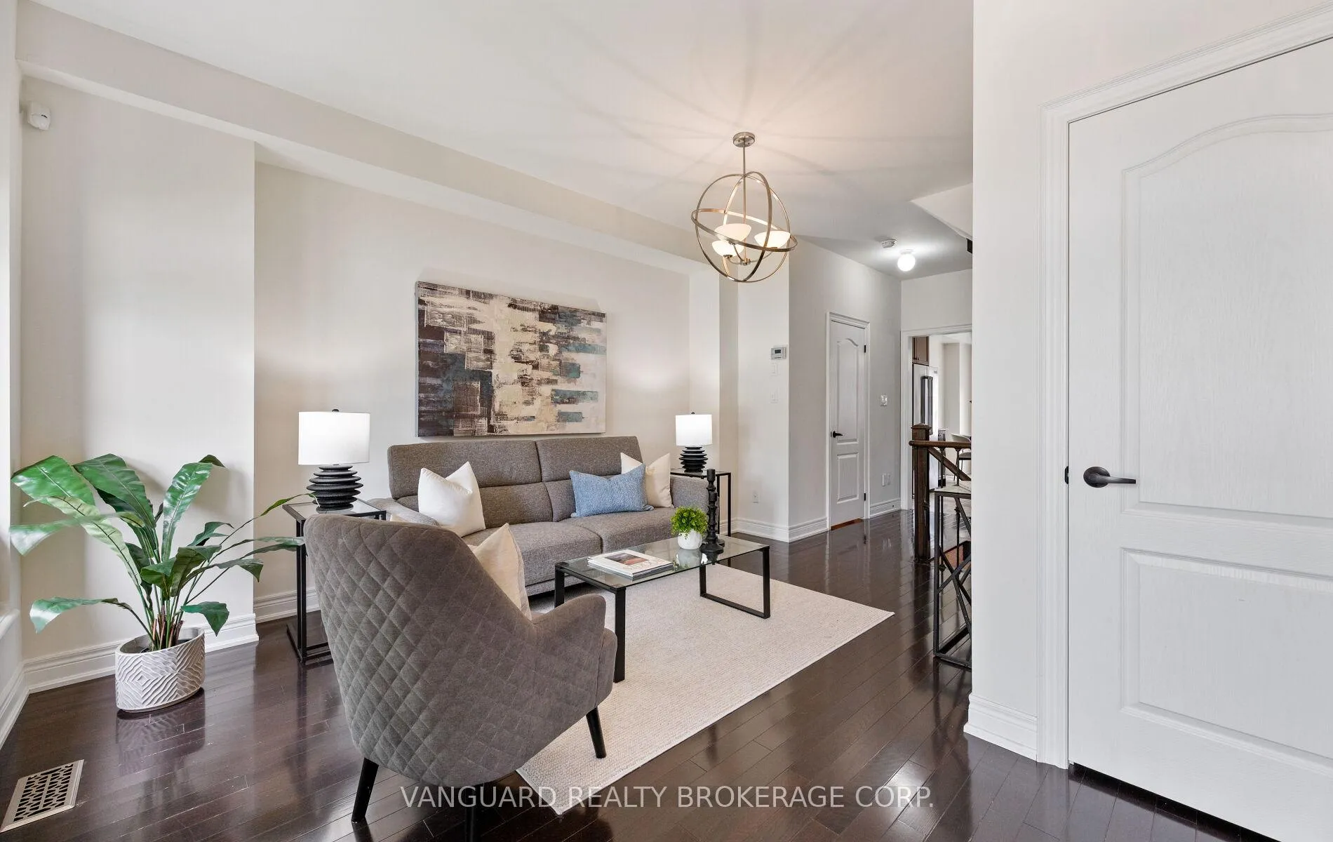 Photo 8 of Unit 3, 8441 Islington Avenue, Vaughan, Islington Woods — HOMEH