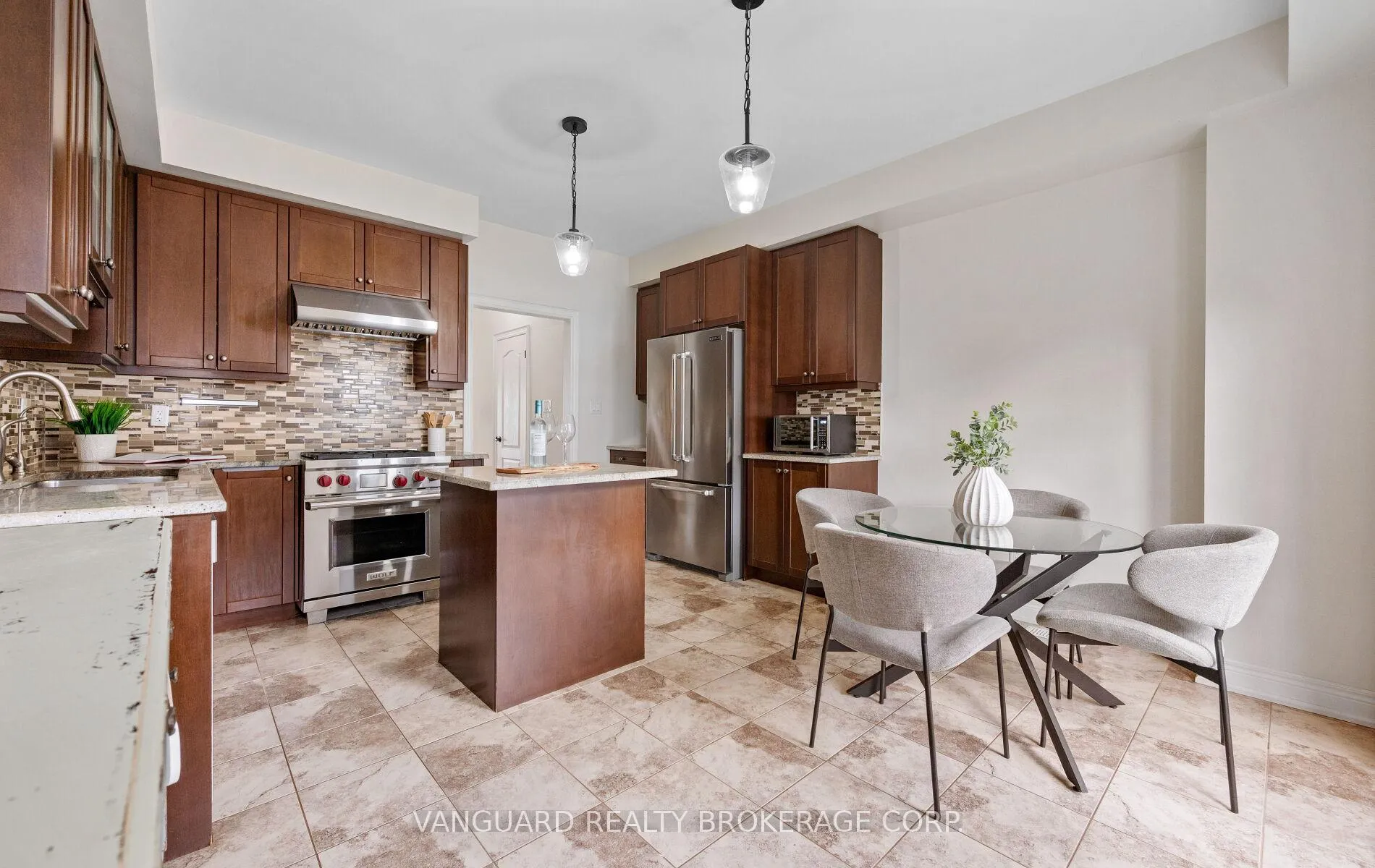 Photo 17 of Unit 3, 8441 Islington Avenue, Vaughan, Islington Woods — HOMEH