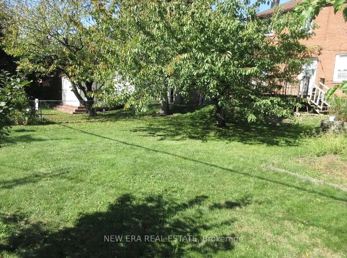 Photo 35 of 27 Dell Park Avenue, Toronto, Englemount-Lawrence — HOMEH
