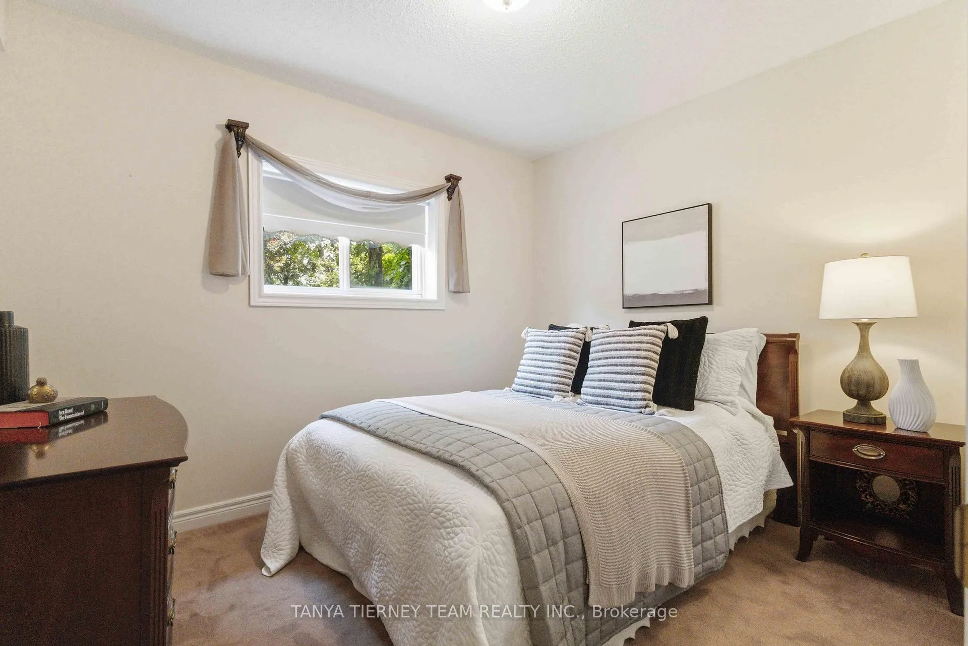 Photo 39 of 5 Cody Avenue, Whitby, Brooklin — HOMEH