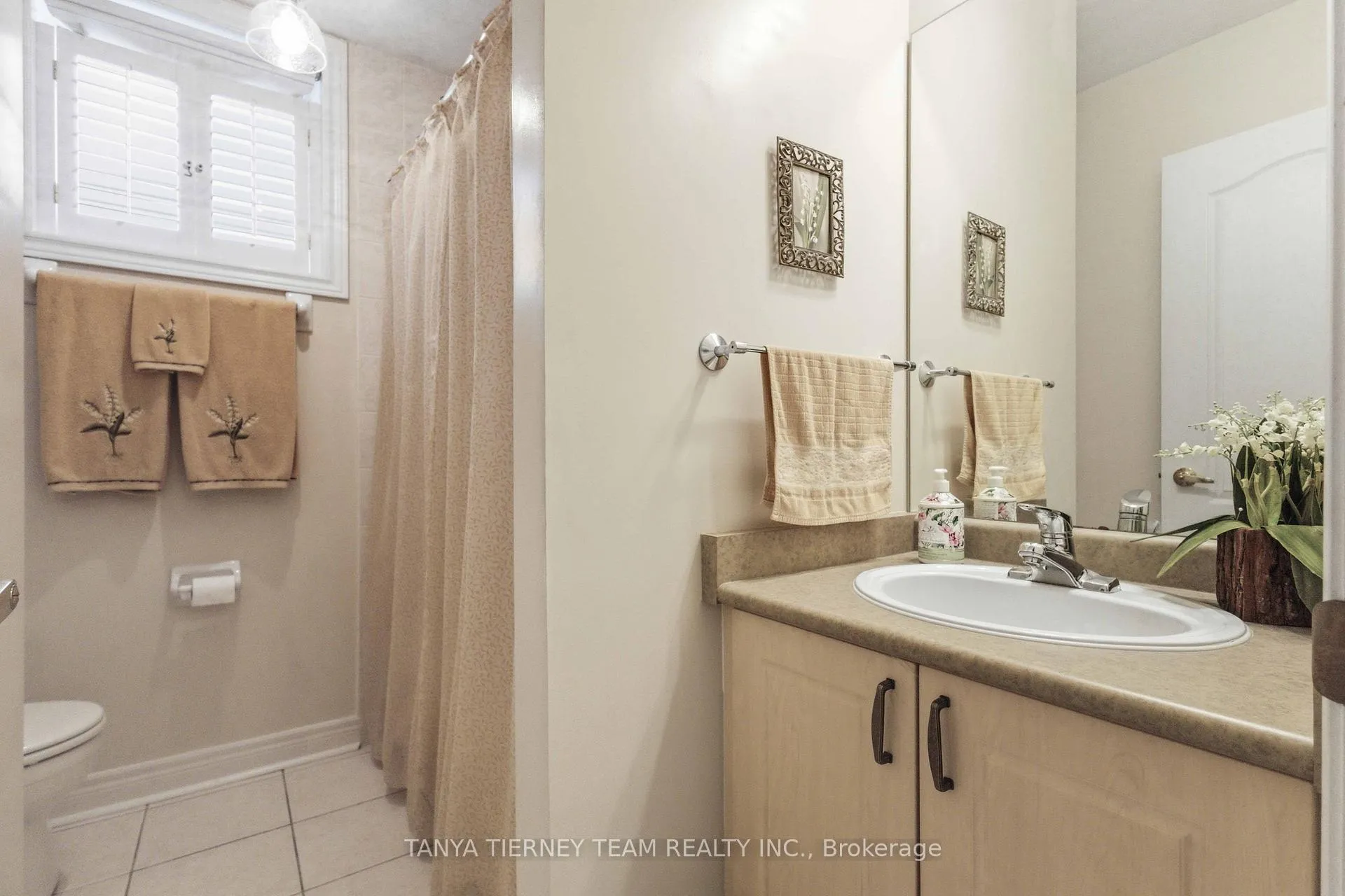 Photo 41 of 5 Cody Avenue, Whitby, Brooklin — HOMEH