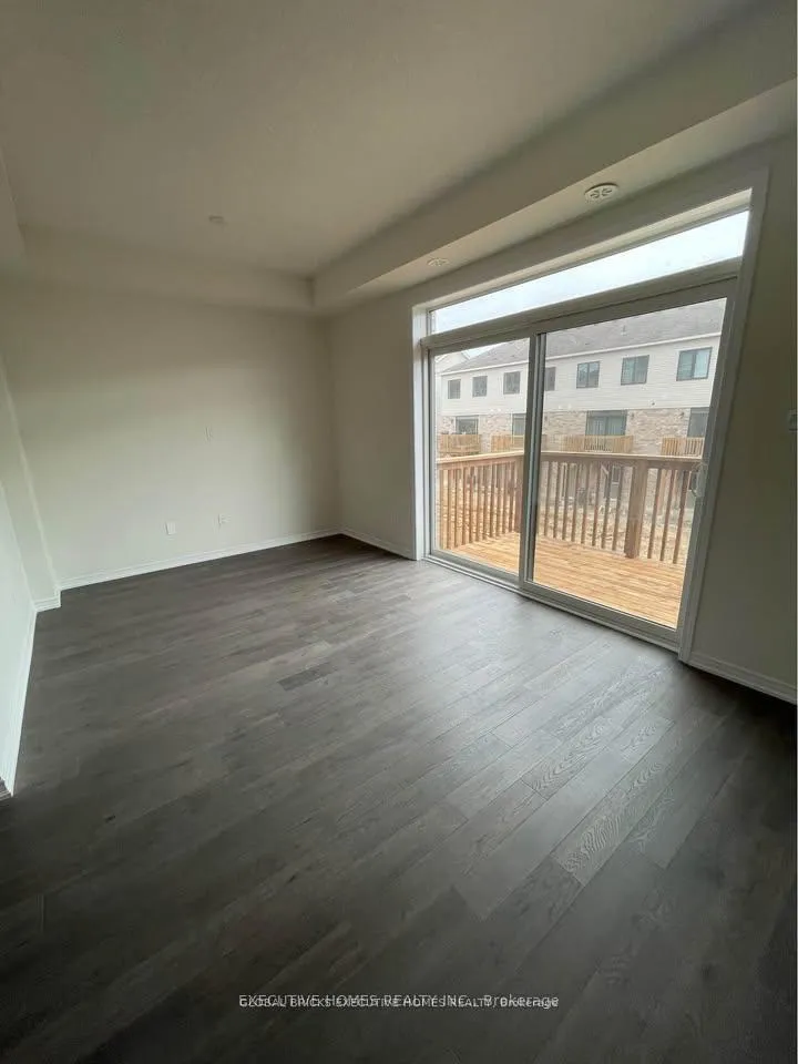Photo 5 of 51 Holder Drive, Brantford, Empire South — HOMEH