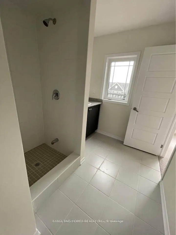 Photo 8 of 51 Holder Drive, Brantford, Empire South — HOMEH