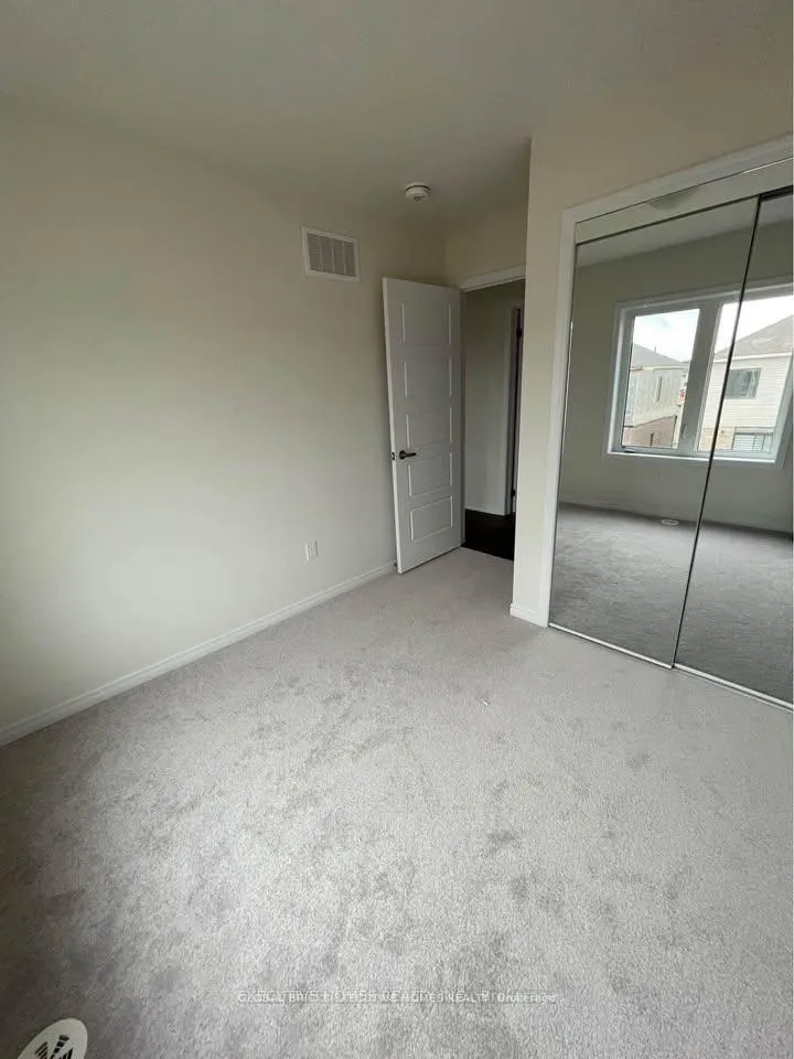 Photo 11 of 51 Holder Drive, Brantford, Empire South — HOMEH