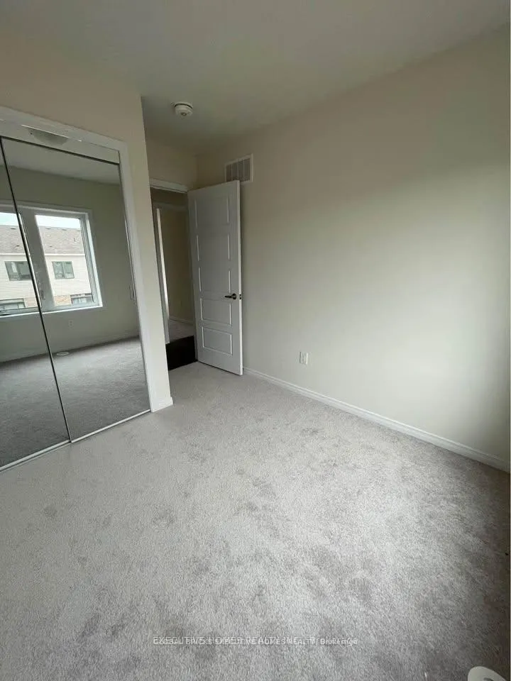 Photo 13 of 51 Holder Drive, Brantford, Empire South — HOMEH