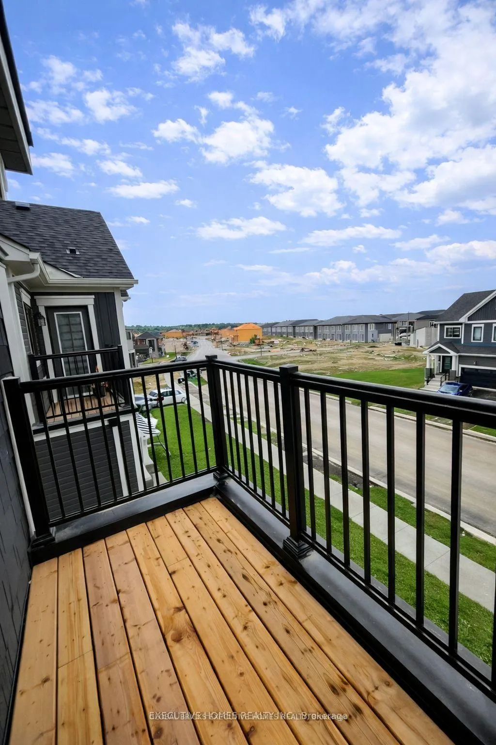 Photo 18 of 51 Holder Drive, Brantford, Empire South — HOMEH