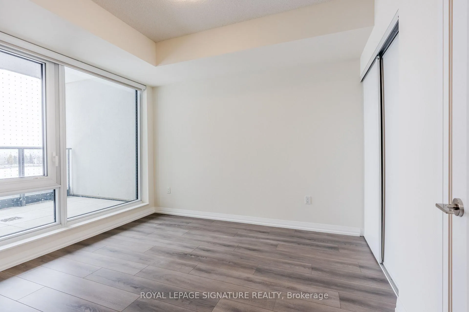 Photo 13 of Unit 207, 27 Korda Gate, Vaughan, Vellore Village — HOMEH