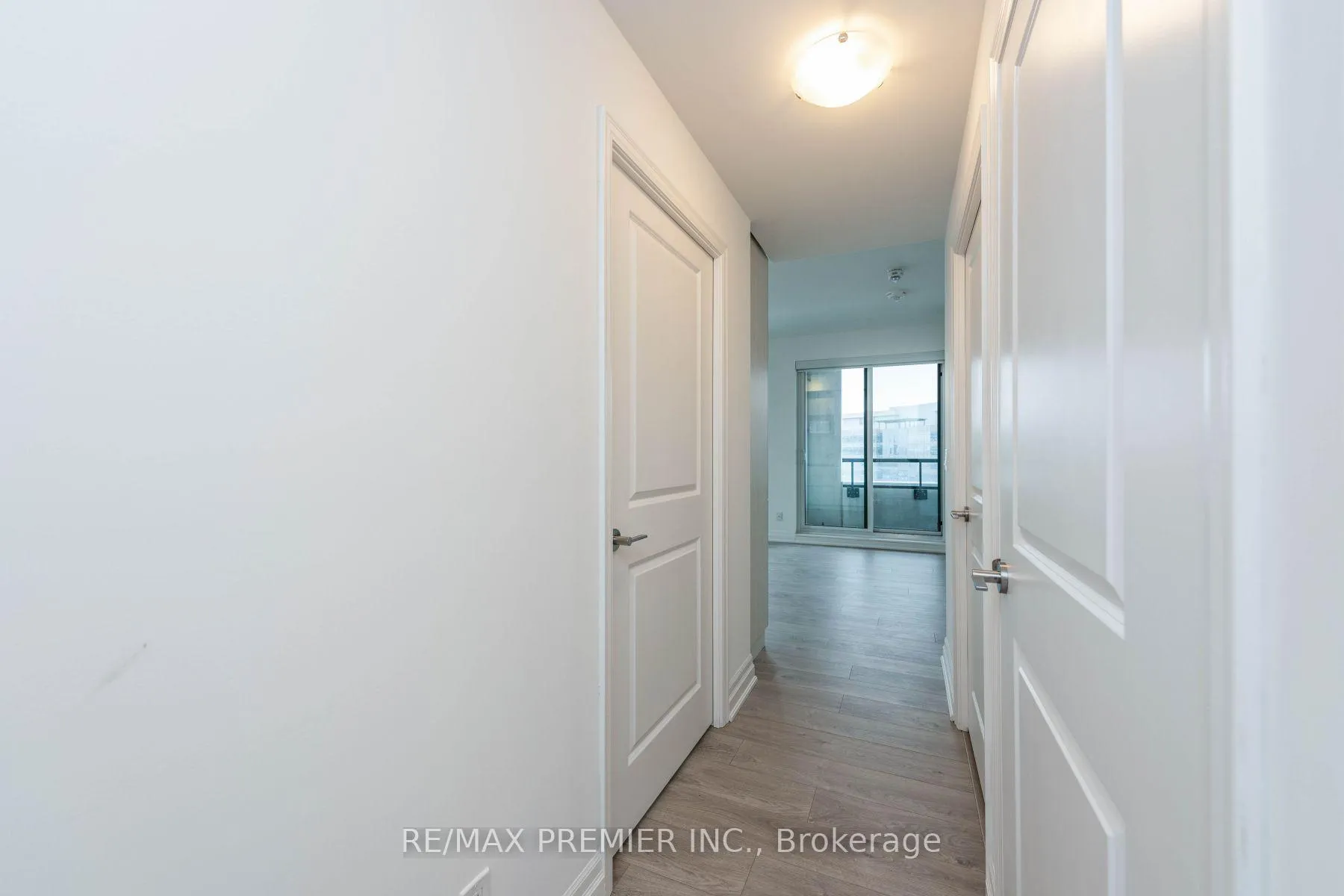 Photo 5 of Unit 808, 10 Rouge Valley Drive W, Markham, Unionville — HOMEH