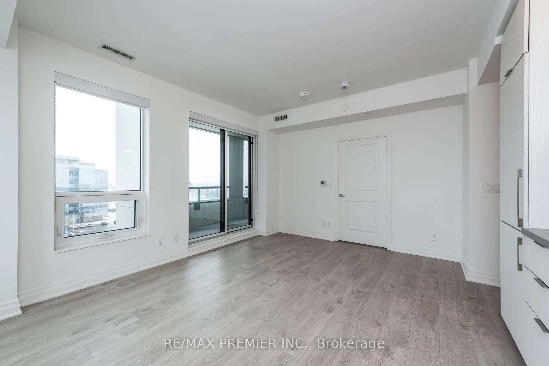 Photo 16 of Unit 808, 10 Rouge Valley Drive W, Markham, Unionville — HOMEH