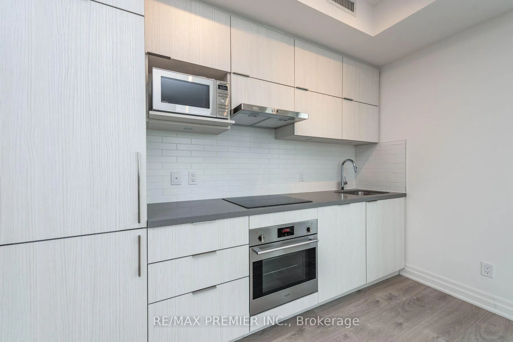 Photo 19 of Unit 808, 10 Rouge Valley Drive W, Markham, Unionville — HOMEH