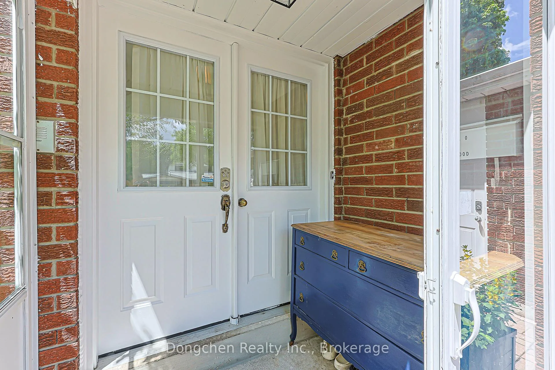 Photo 3 of 210 Huntsmill Boulevard, Scarborough, Steeles — HOMEH