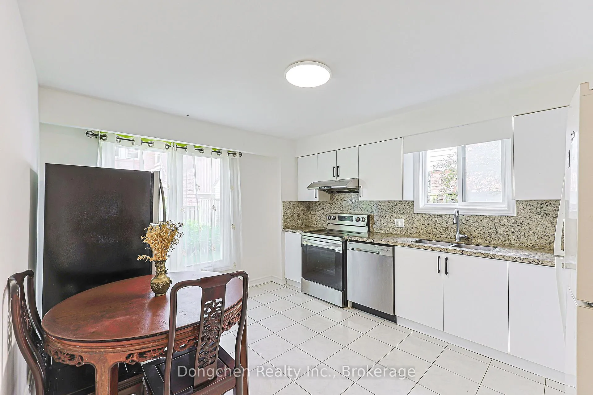 Photo 16 of 210 Huntsmill Boulevard, Scarborough, Steeles — HOMEH