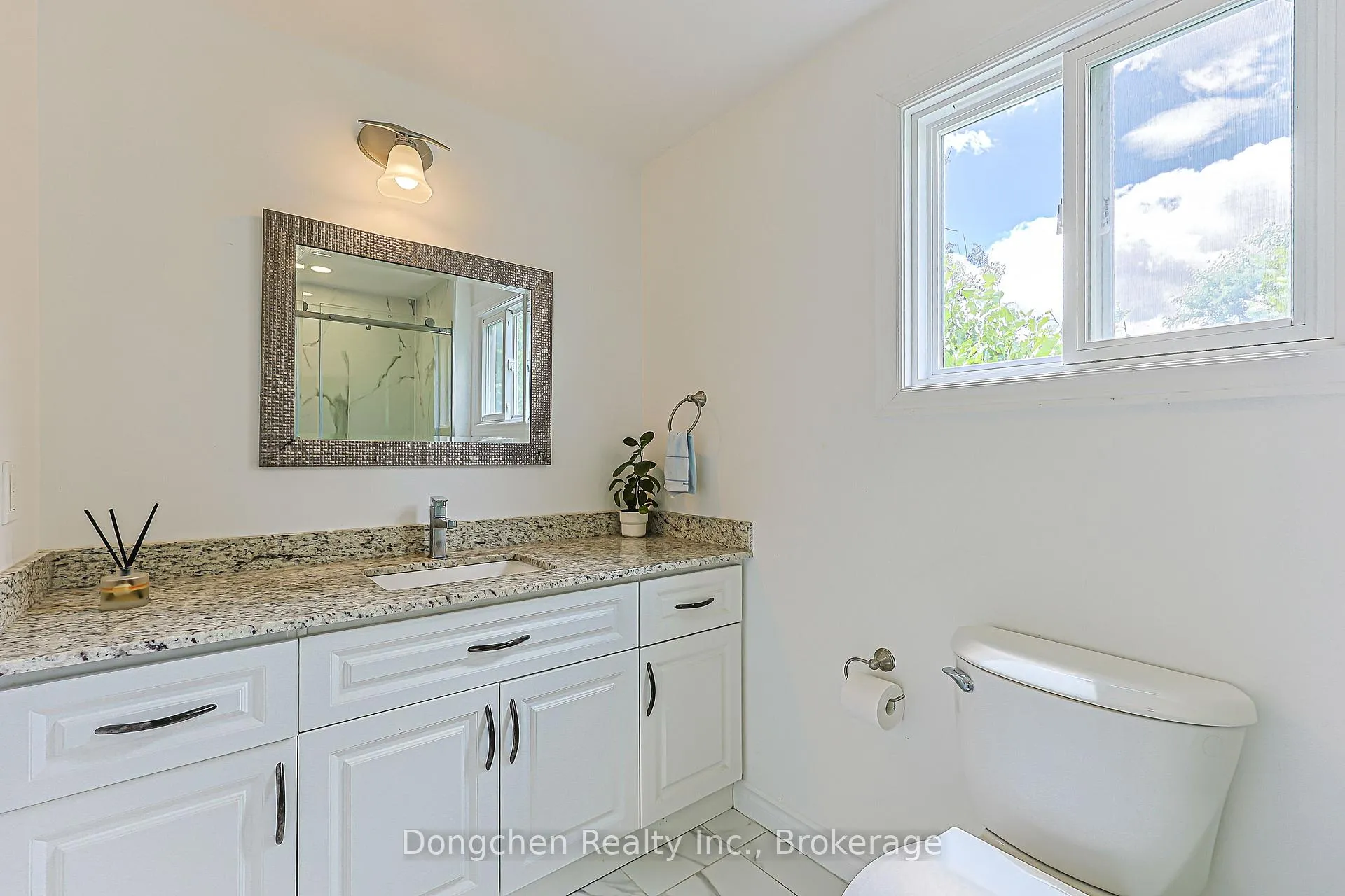 Photo 35 of 210 Huntsmill Boulevard, Scarborough, Steeles — HOMEH