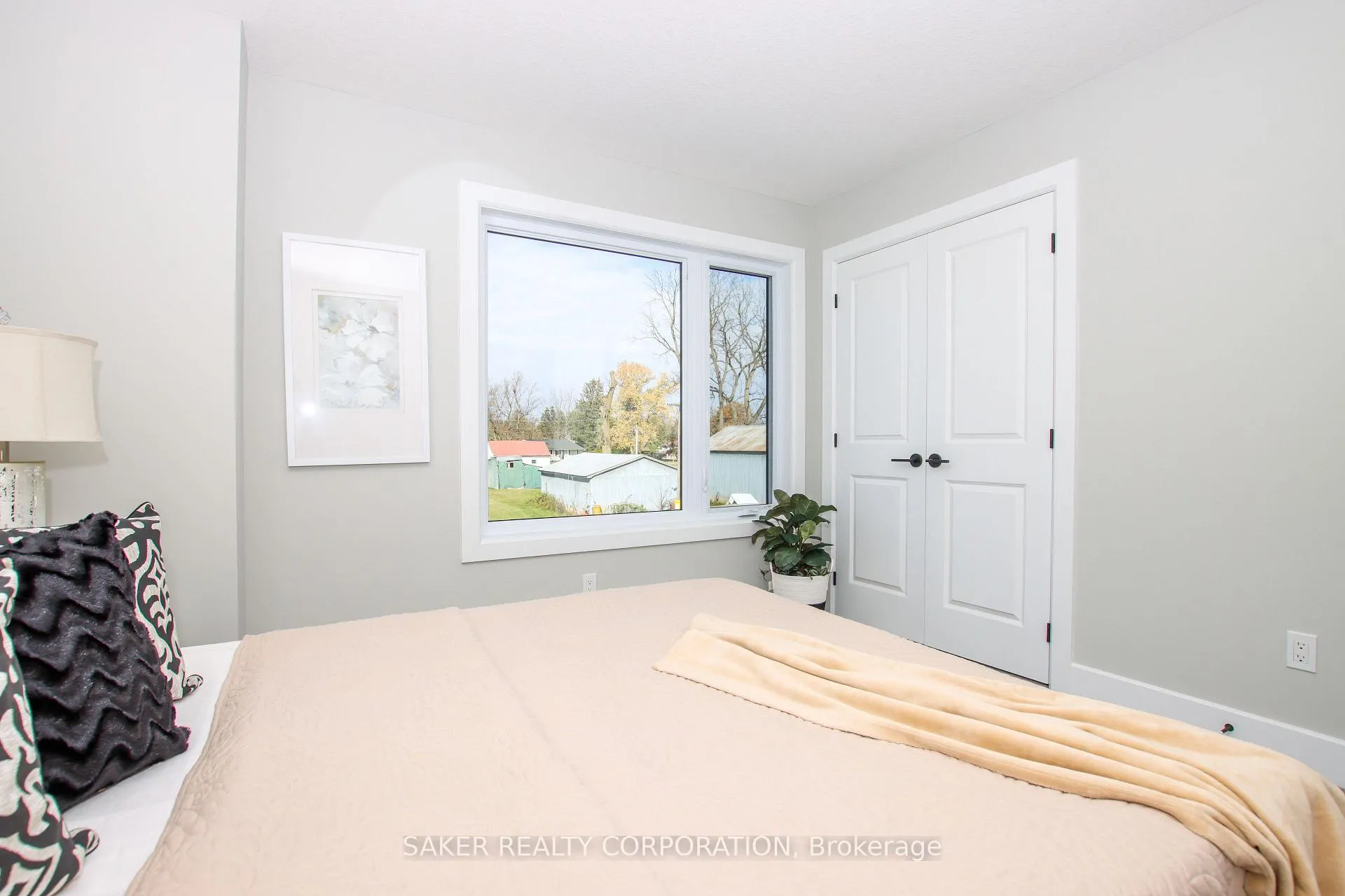 Photo 16 of 577 Regent Street, Strathroy-Caradoc, Mount Brydges — HOMEH