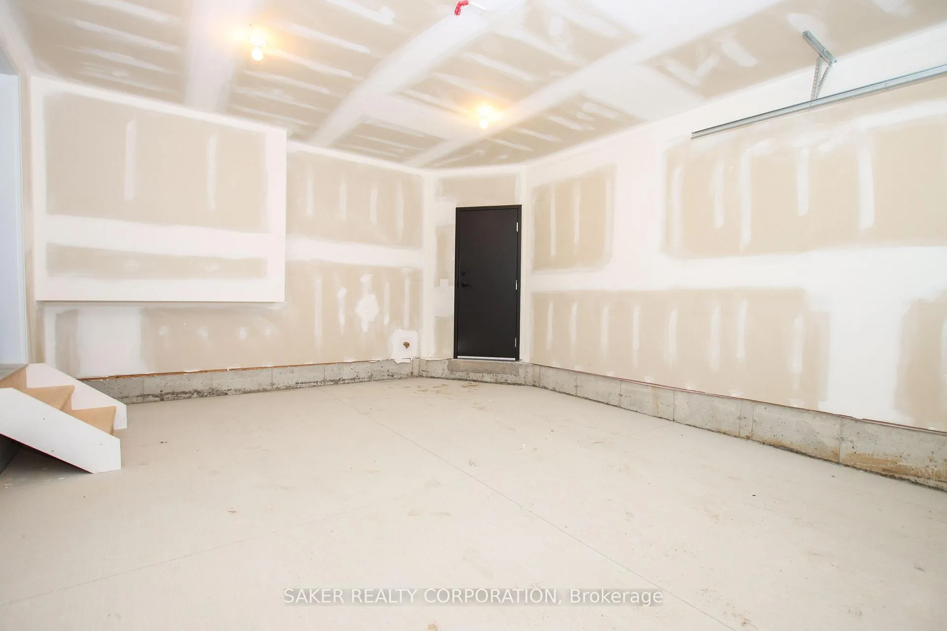 Photo 31 of 577 Regent Street, Strathroy-Caradoc, Mount Brydges — HOMEH