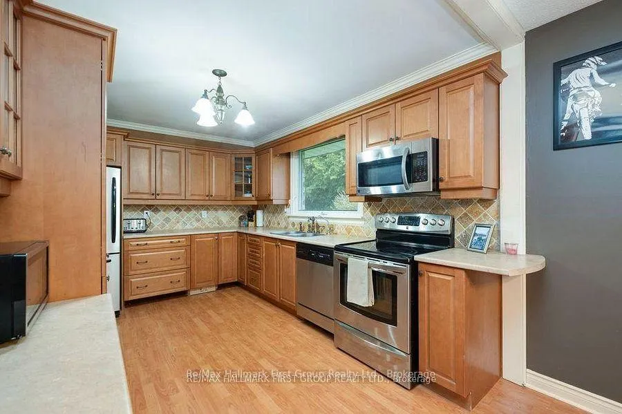 Photo 13 of 131 Corbett Drive, Kawartha Lakes, Pontypool — HOMEH
