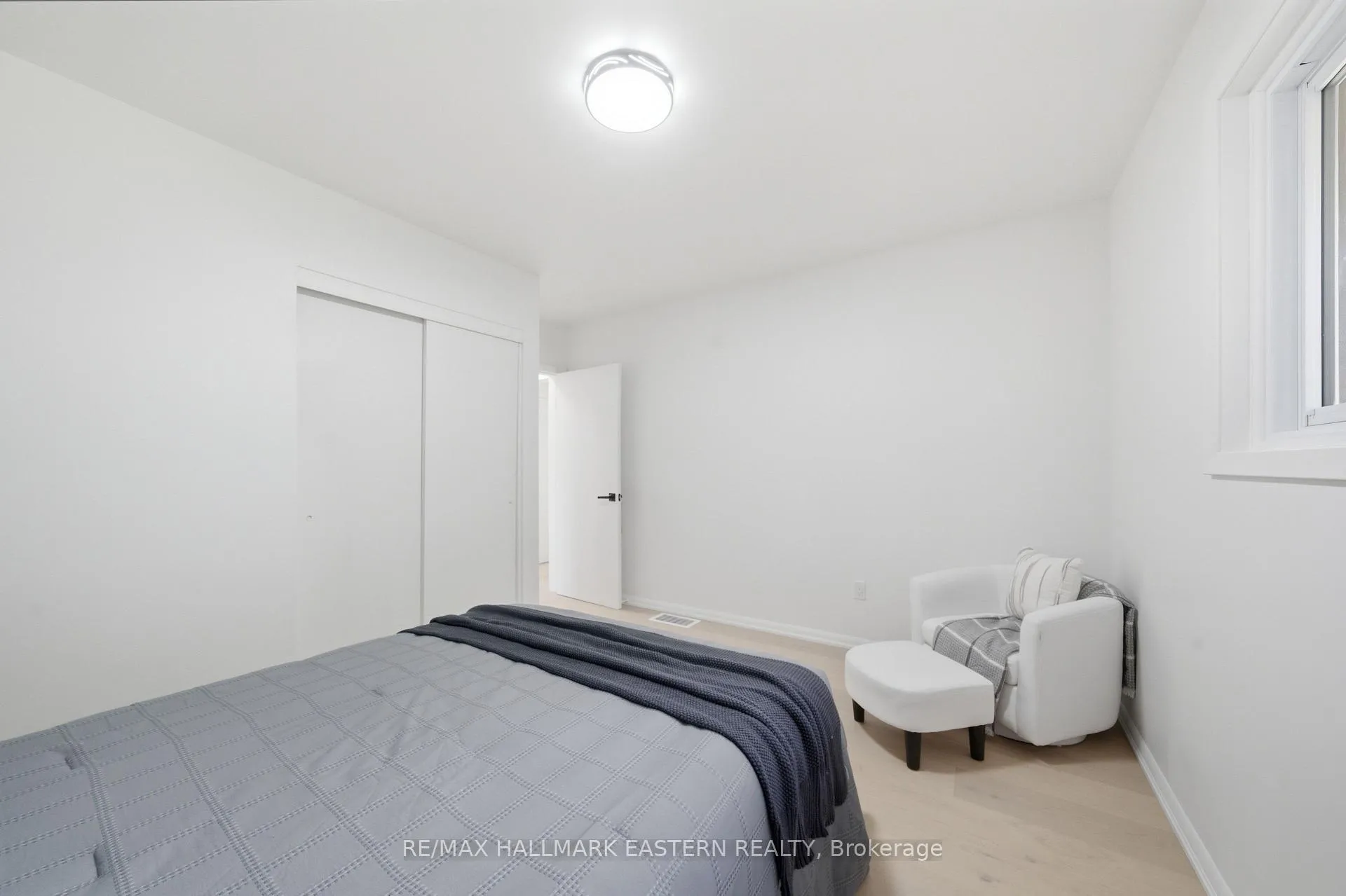 Photo 18 of 1092 Glendale Drive, Peterborough, Northcrest Ward 5 — HOMEH