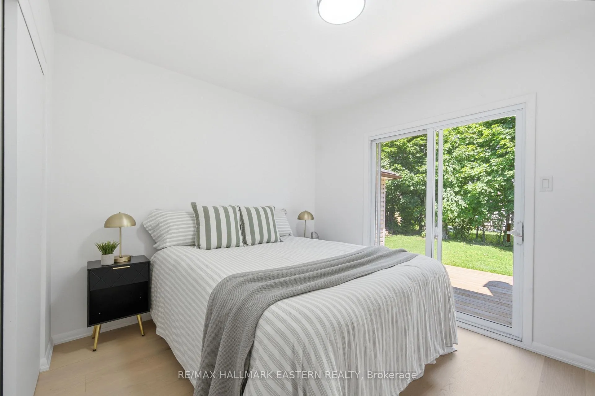 Photo 19 of 1092 Glendale Drive, Peterborough, Northcrest Ward 5 — HOMEH