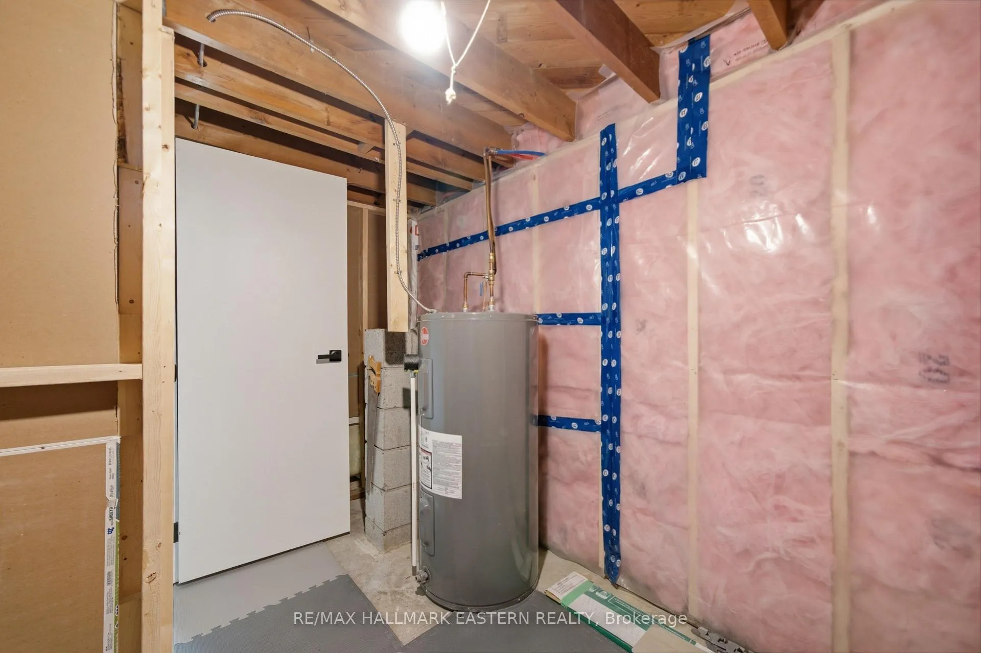 Photo 39 of 1092 Glendale Drive, Peterborough, Northcrest Ward 5 — HOMEH
