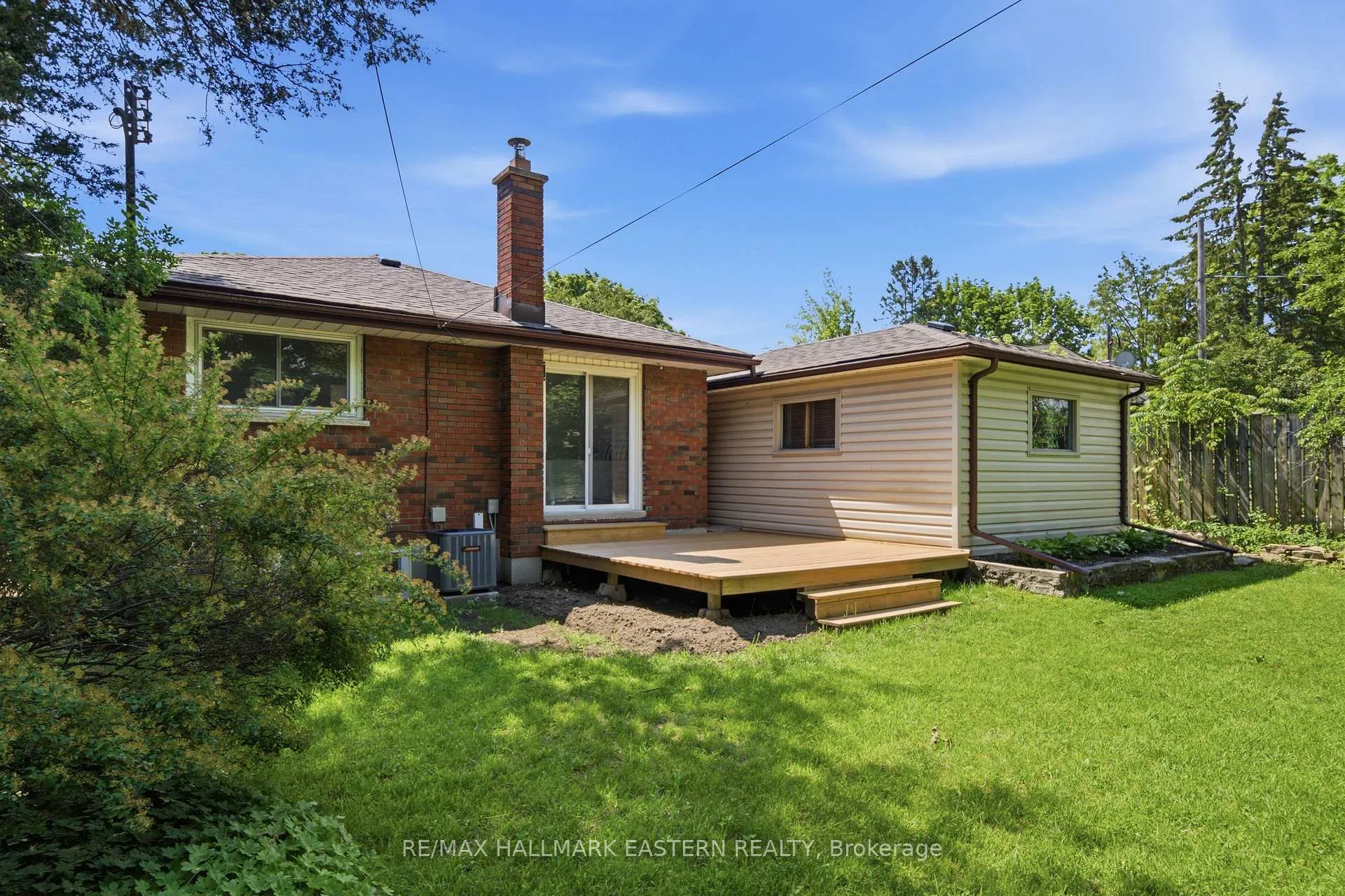 Photo 41 of 1092 Glendale Drive, Peterborough, Northcrest Ward 5 — HOMEH