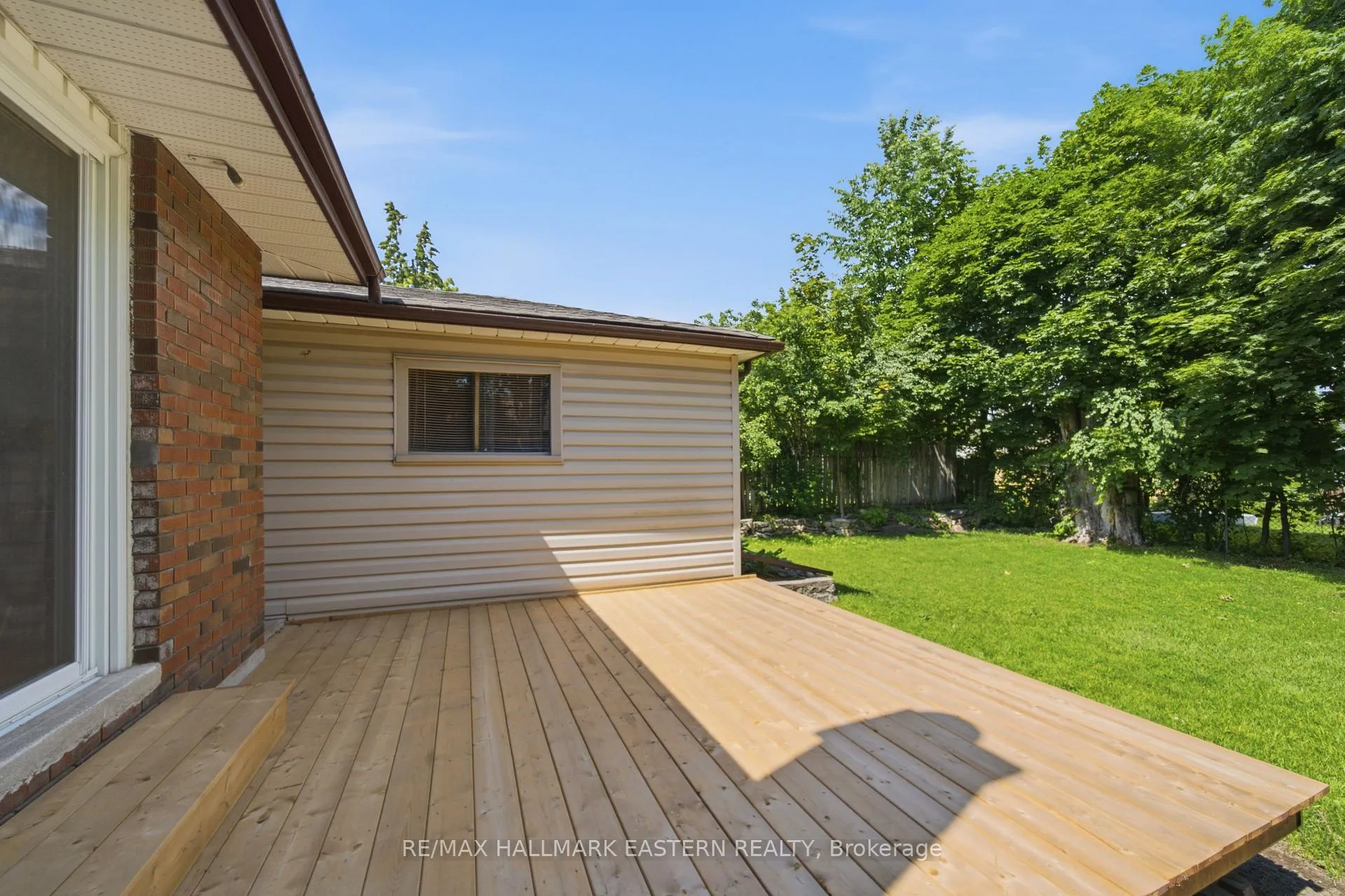 Photo 42 of 1092 Glendale Drive, Peterborough, Northcrest Ward 5 — HOMEH