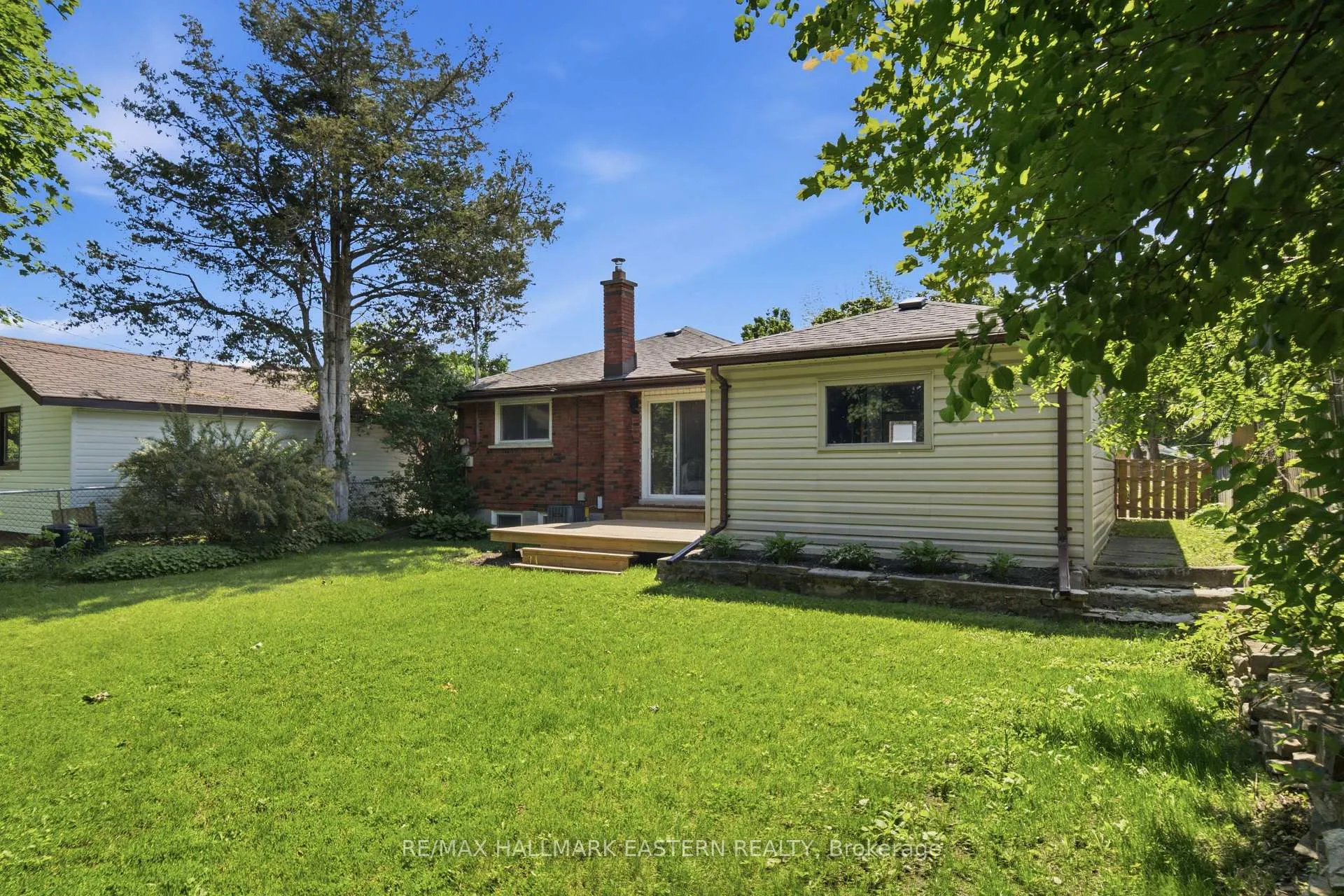 Photo 43 of 1092 Glendale Drive, Peterborough, Northcrest Ward 5 — HOMEH