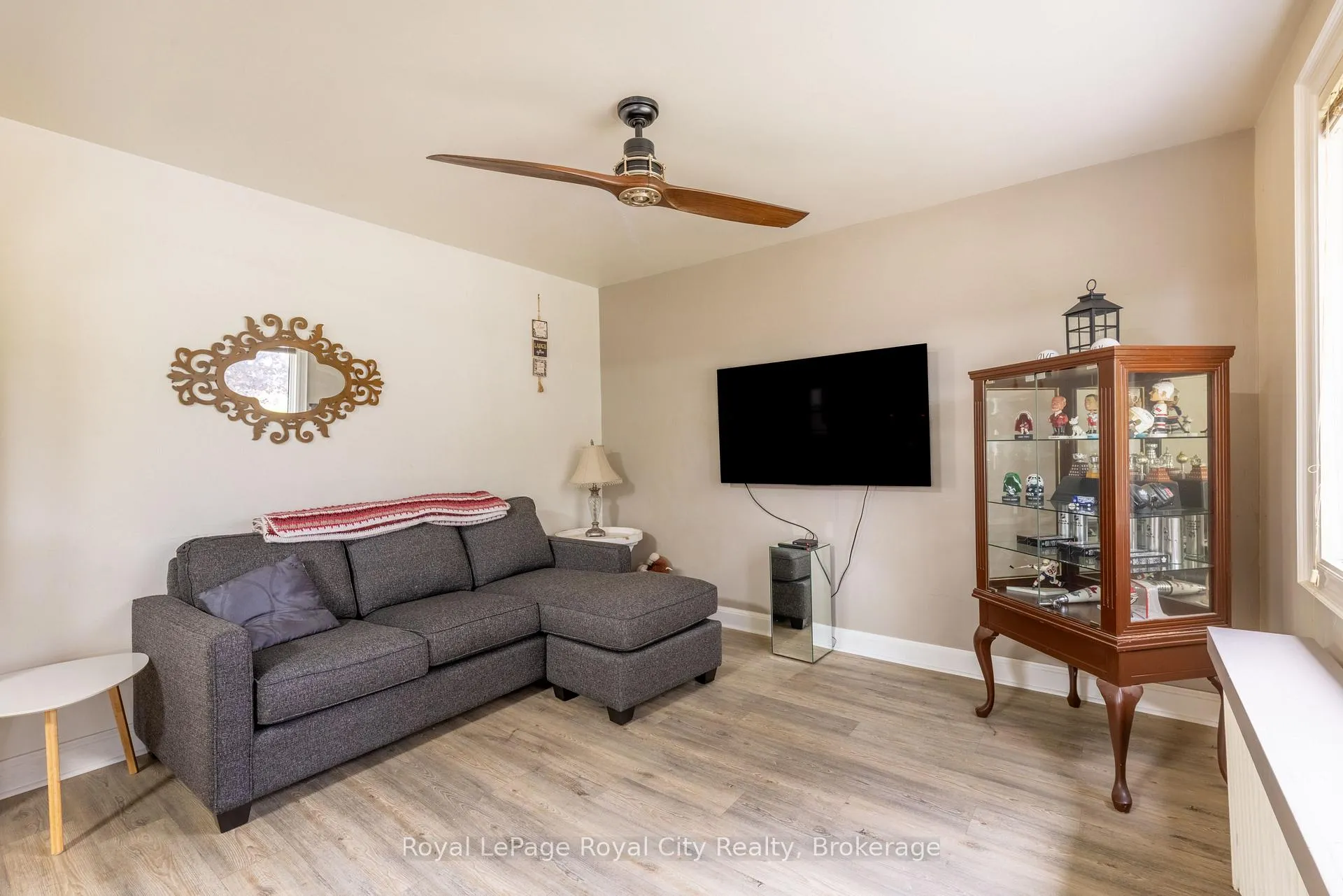 Photo 5 of 190 Grange Street, Guelph, St. George's — HOMEH