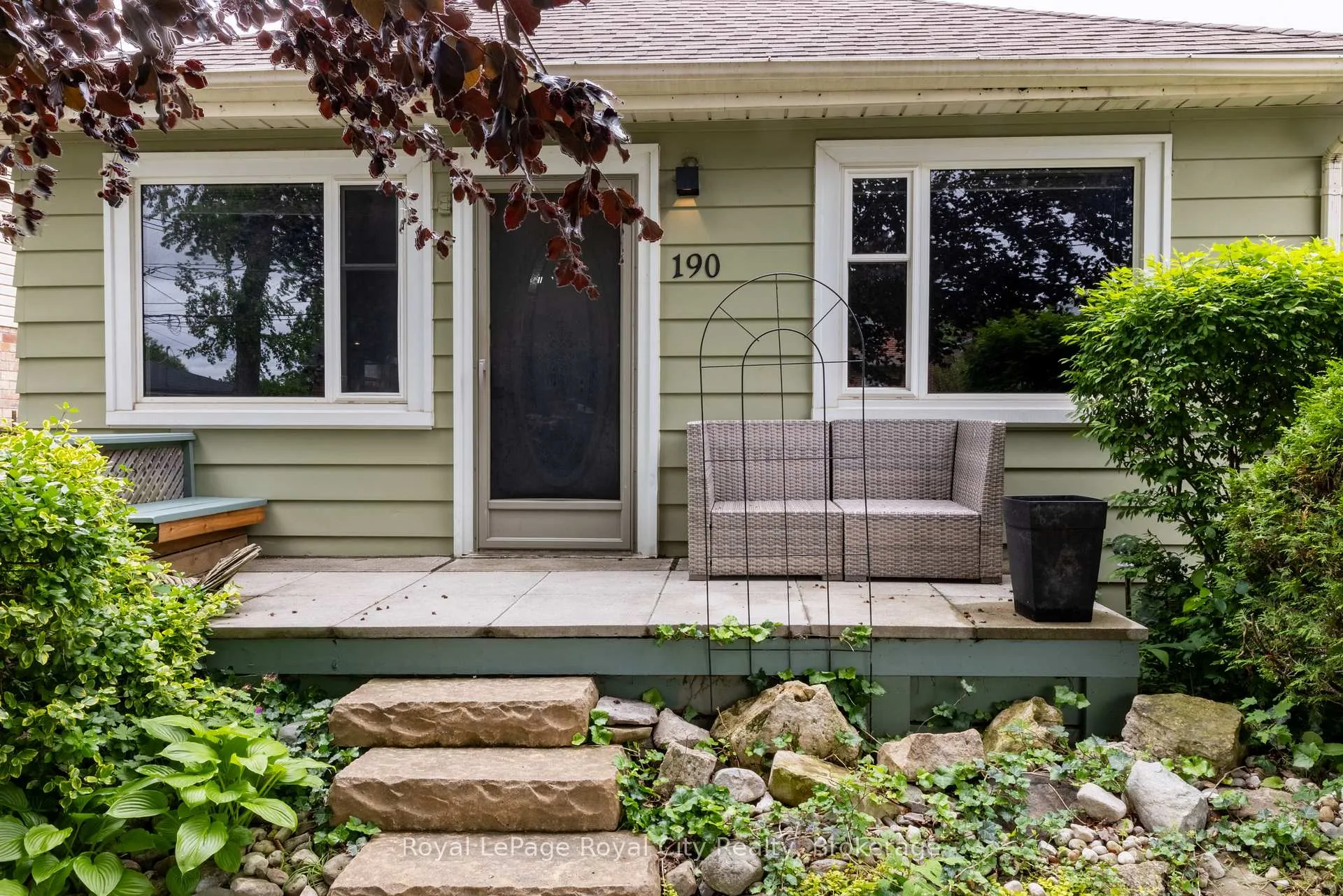 Photo 36 of 190 Grange Street, Guelph, St. George's — HOMEH