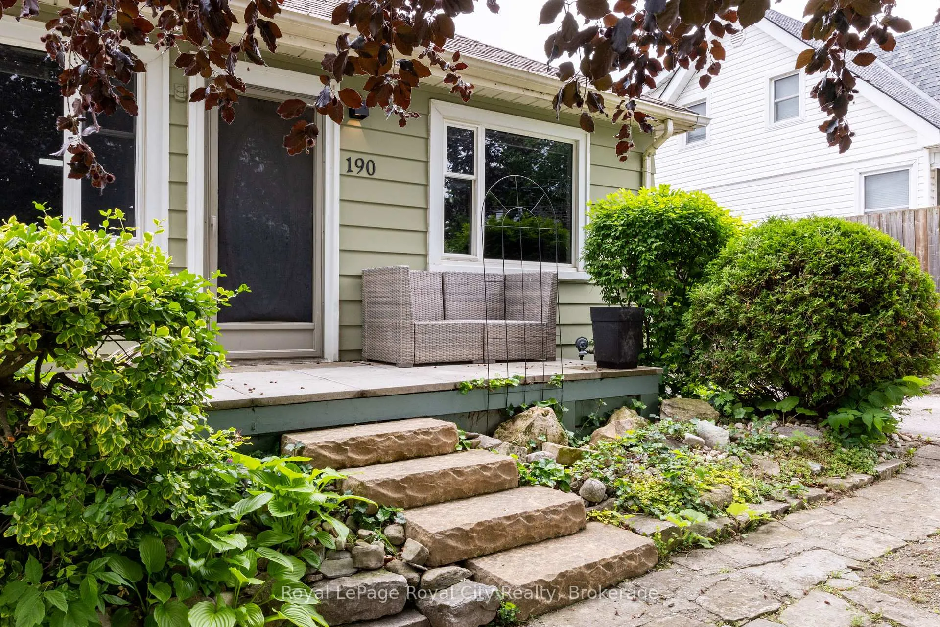 Photo 37 of 190 Grange Street, Guelph, St. George's — HOMEH