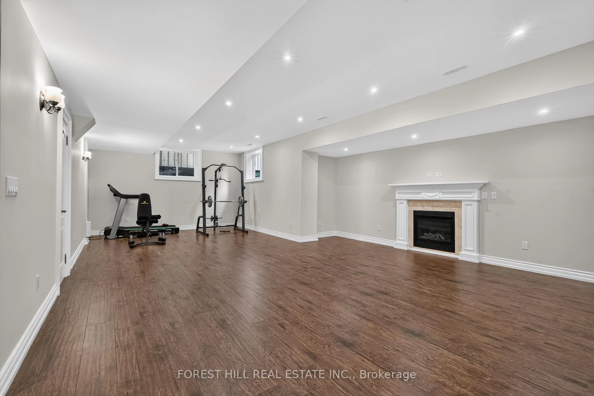 Photo 37 of 59 Munro Boulevard, North York, St. Andrew-Windfields — HOMEH