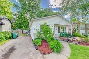 Photo 3 of 53 Helene Crescent, Waterloo, Beechwood — HOMEH