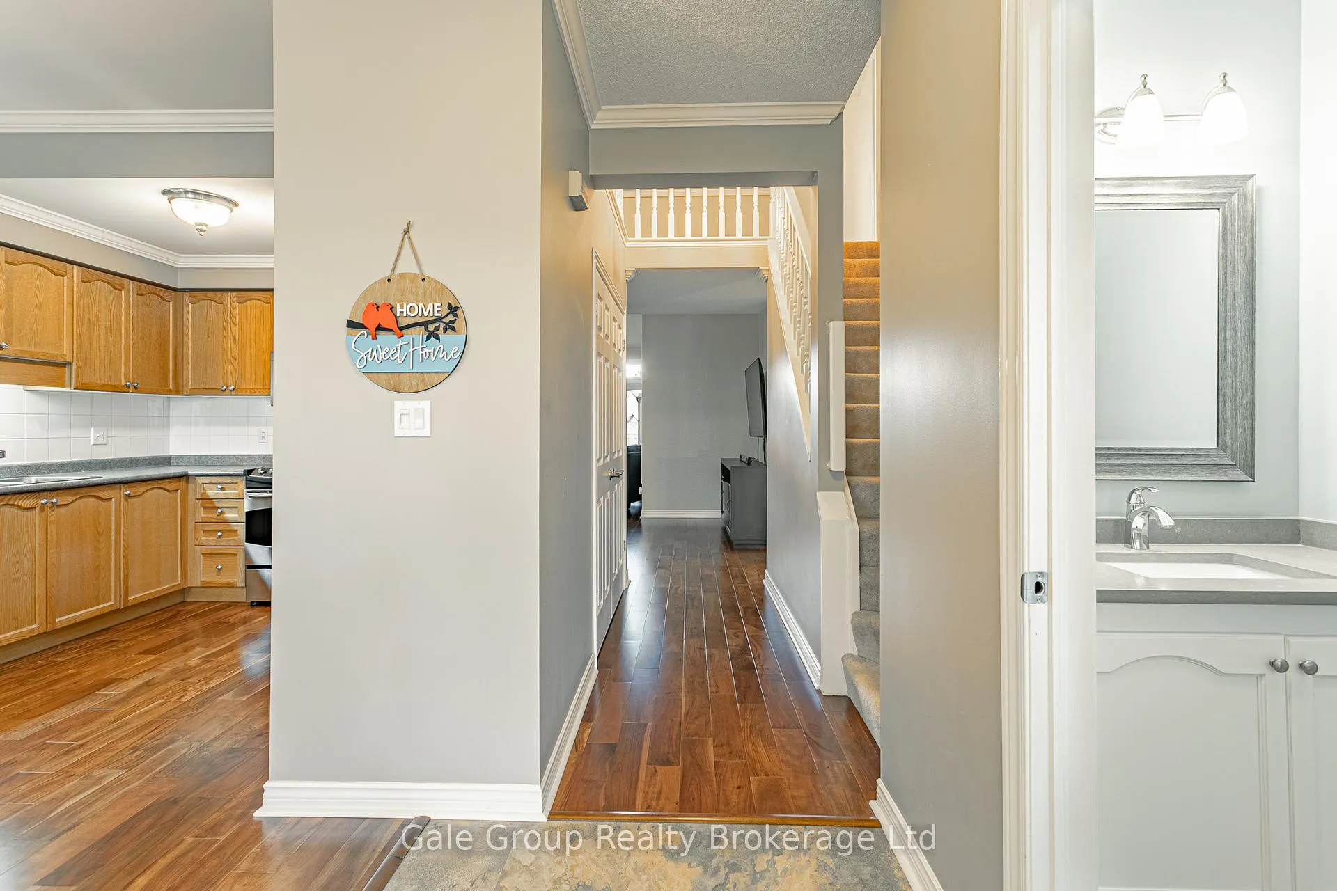 Photo 4 of 94 Greentrail Drive, Hamilton, Twenty Place — HOMEH