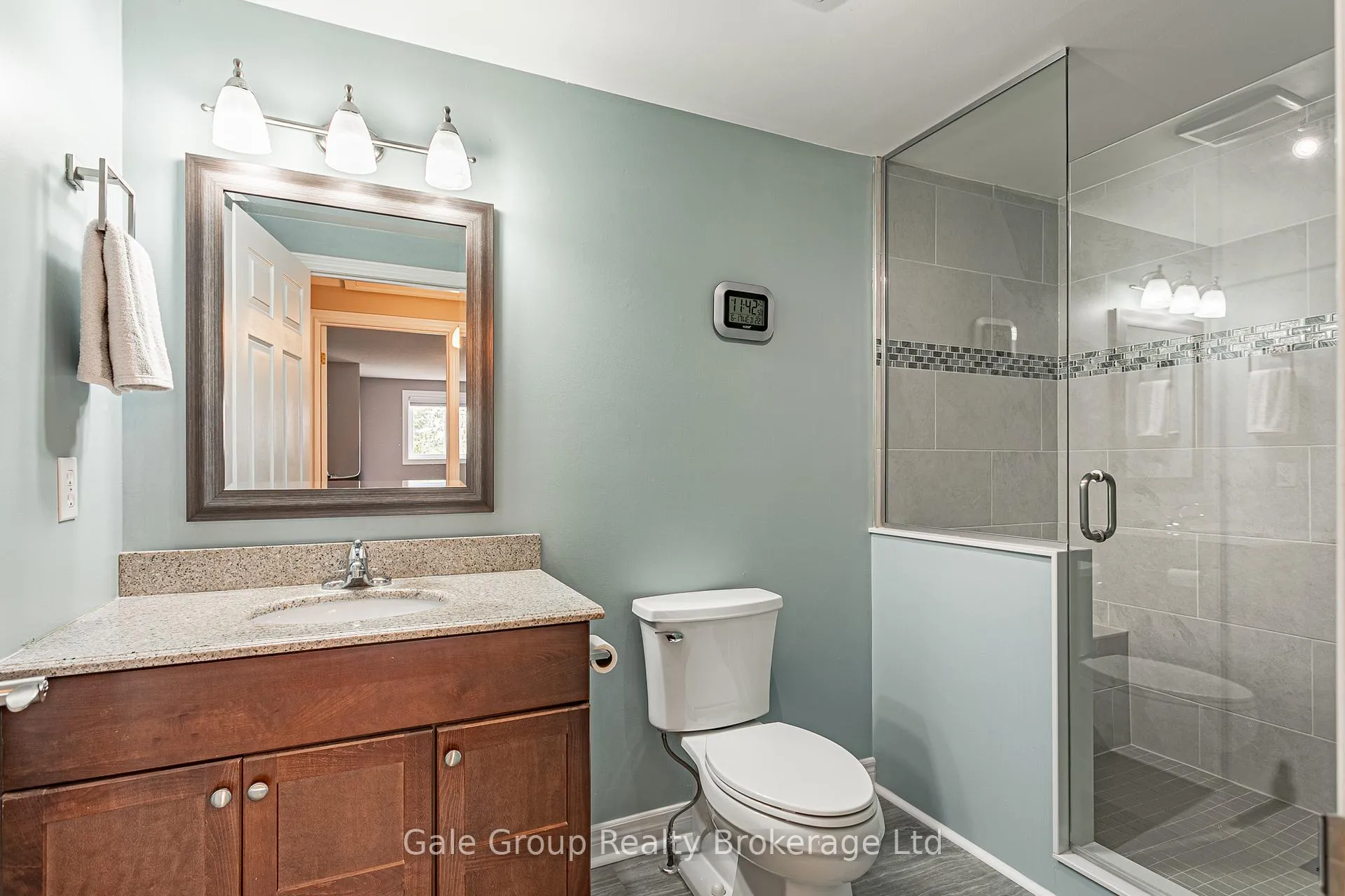 Photo 28 of 94 Greentrail Drive, Hamilton, Twenty Place — HOMEH