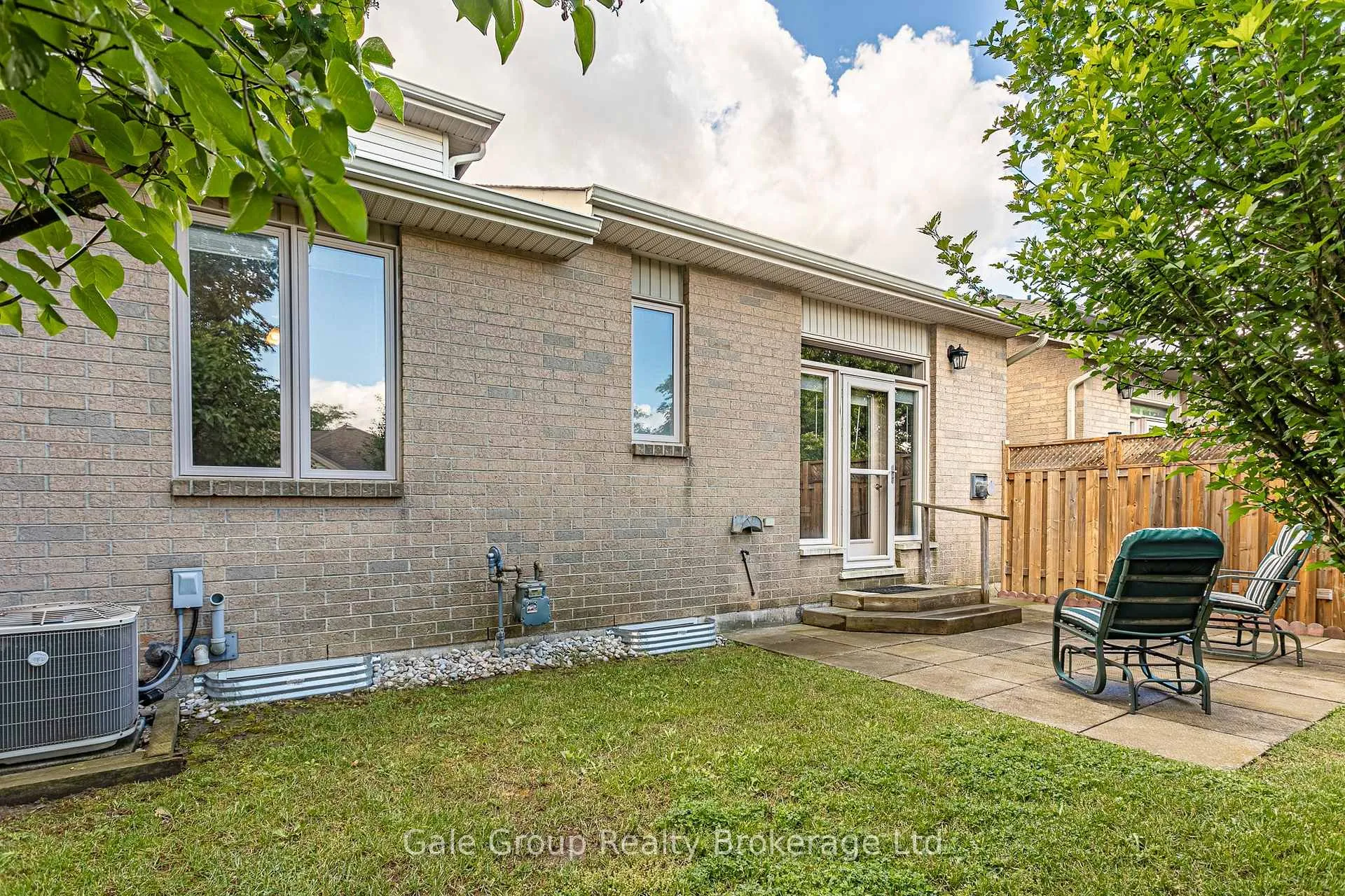 Photo 33 of 94 Greentrail Drive, Hamilton, Twenty Place — HOMEH