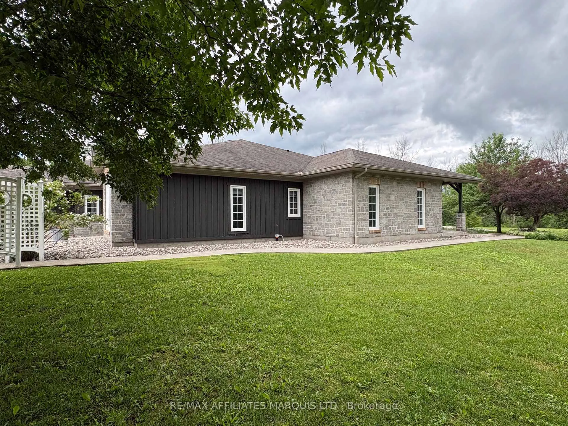 Photo 27 of 16401 County Rd 2, South Stormont, South Stormont (Cornwall) Twp — HOMEH