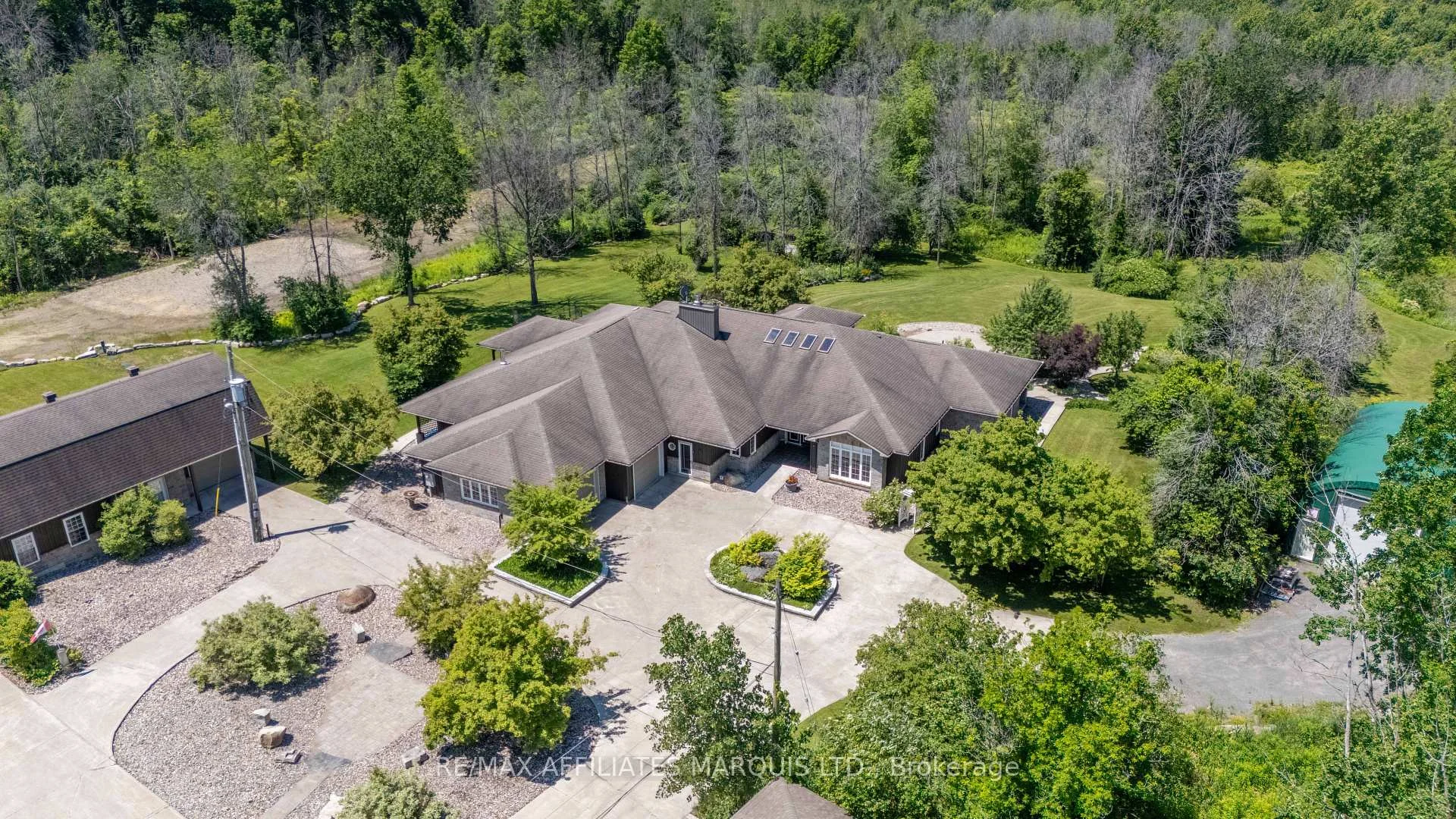 Photo 1 of 16401 County Rd 2, South Stormont, South Stormont (Cornwall) Twp — HOMEH