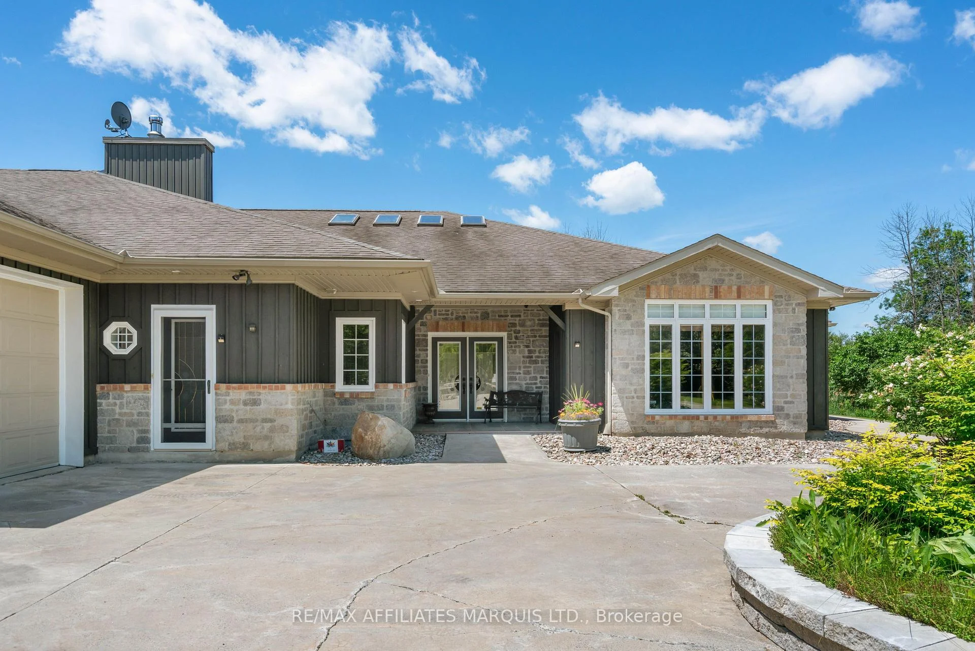Photo 16 of 16401 County Rd 2, South Stormont, South Stormont (Cornwall) Twp — HOMEH