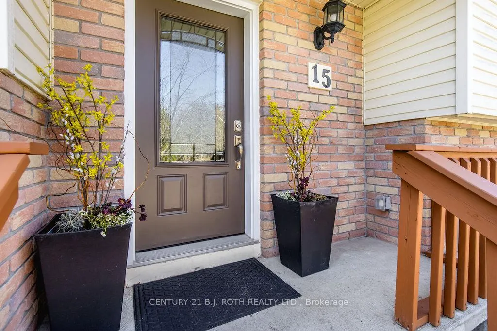 Photo 3 of 15 Sugarbush Road, Oro-Medonte, Sugarbush — HOMEH