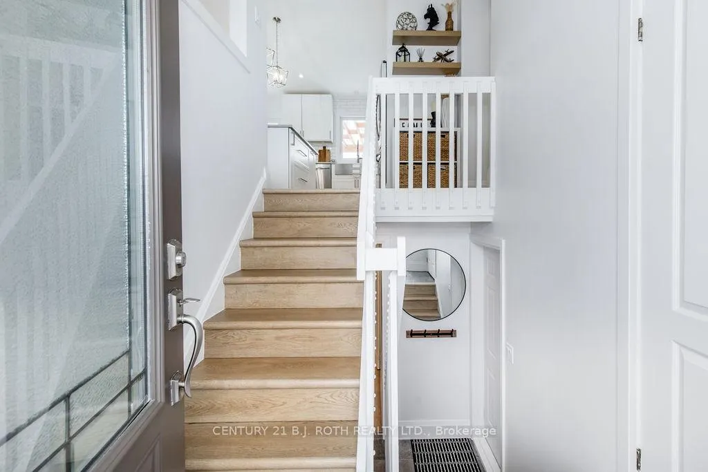 Photo 4 of 15 Sugarbush Road, Oro-Medonte, Sugarbush — HOMEH