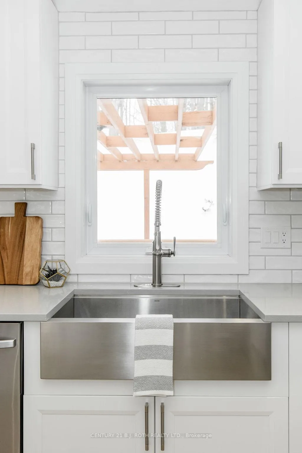 Photo 10 of 15 Sugarbush Road, Oro-Medonte, Sugarbush — HOMEH