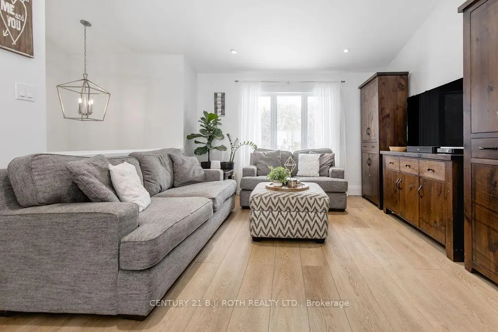 Photo 13 of 15 Sugarbush Road, Oro-Medonte, Sugarbush — HOMEH